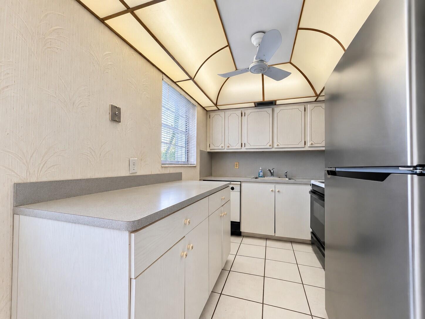 265 Northampton N, West Palm Beach FL 33417 photo 4