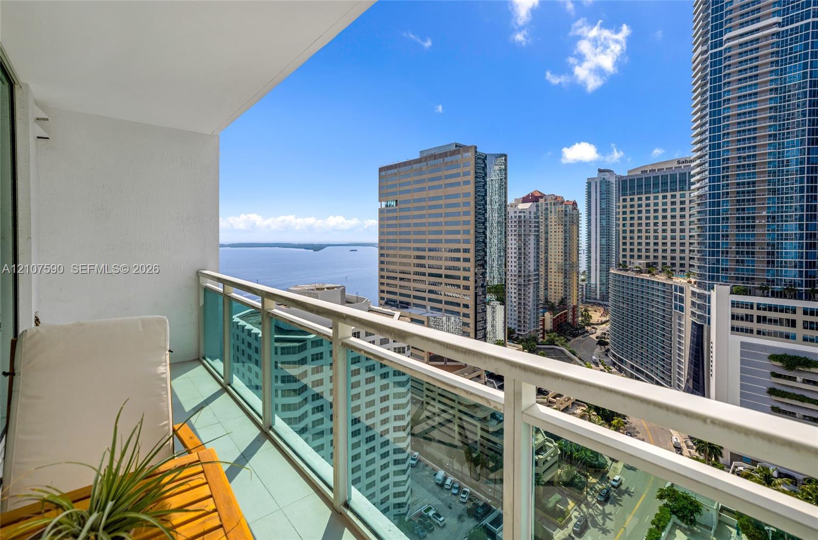 950 Brickell Bay Dr # 2509, Miami FL 33131