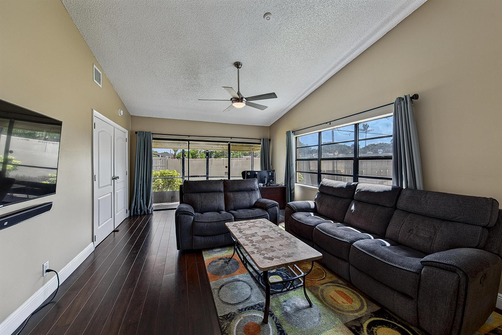 803 Banks Road, Margate FL 33063 photo 2