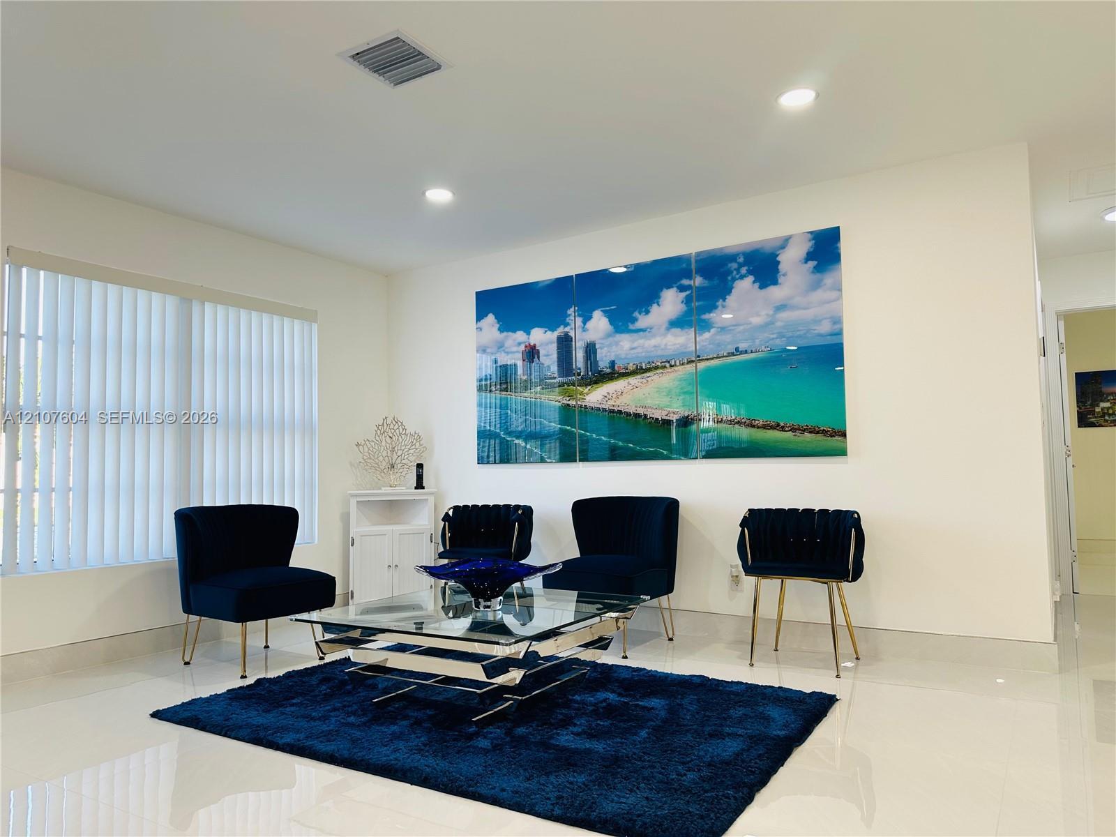 120 S 56th Ave, Hollywood FL 33023 photo 2