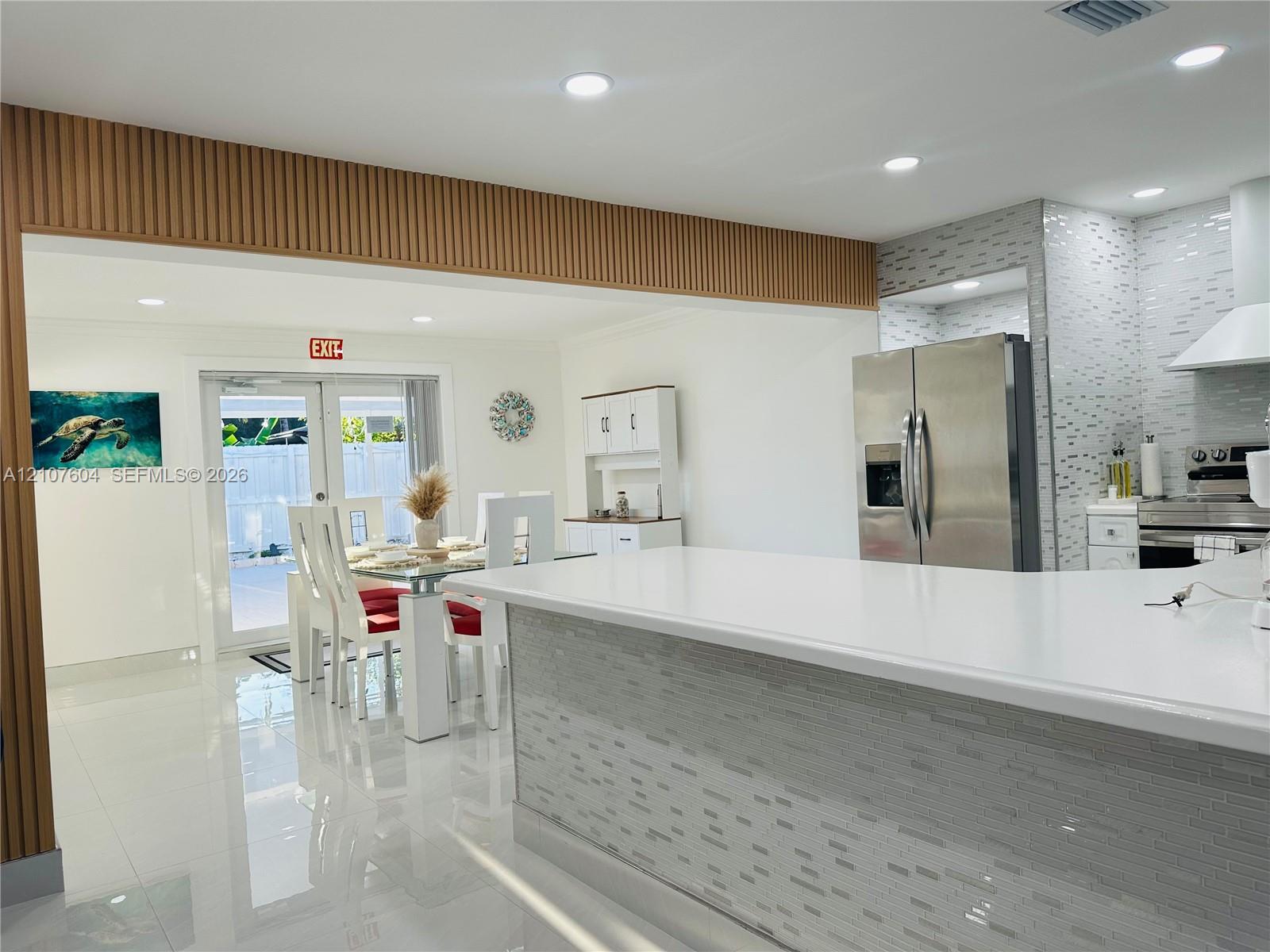 120 S 56th Ave, Hollywood FL 33023 photo 5
