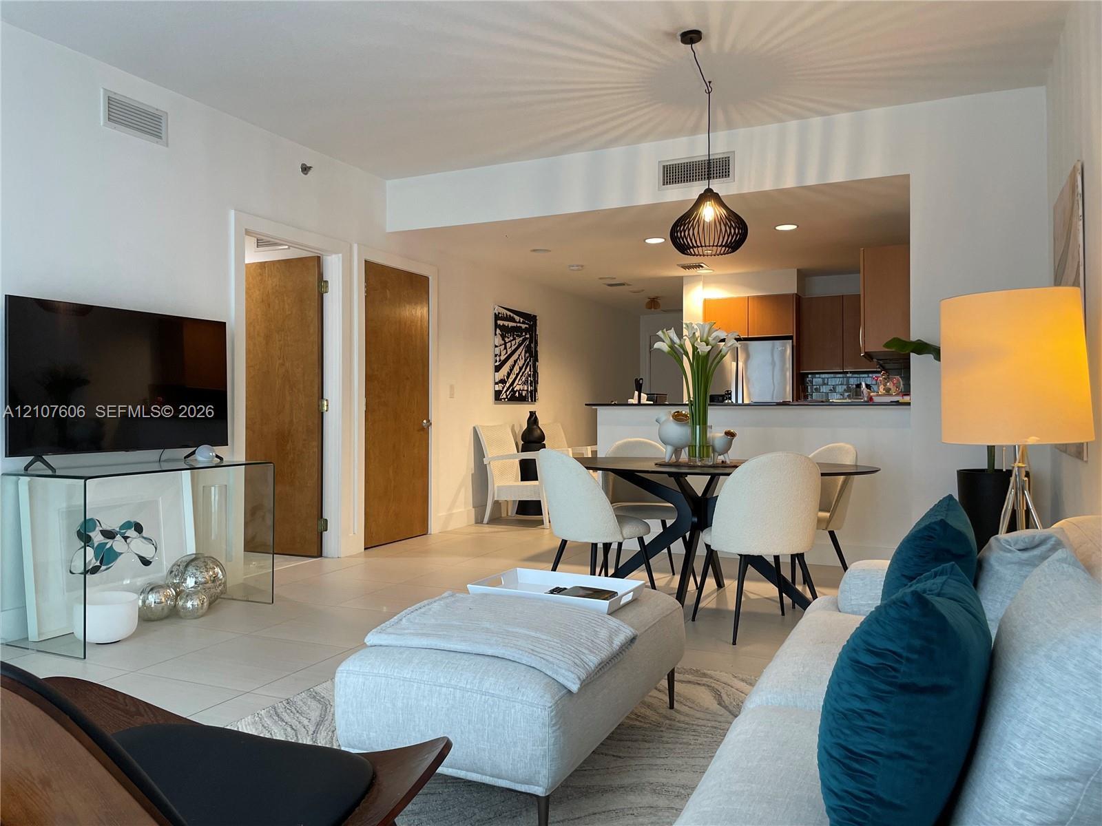 1060 Brickell Ave # 2413, Miami FL 33131 photo 3