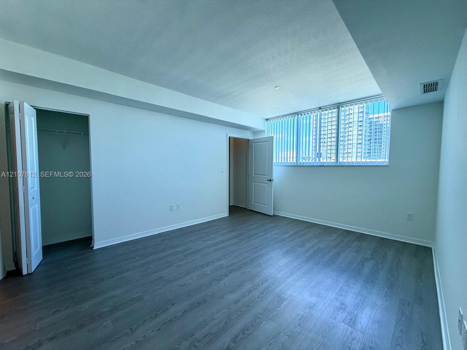 7525 E Treasure Dr # 1006, North Bay Village FL 33141 photo 5