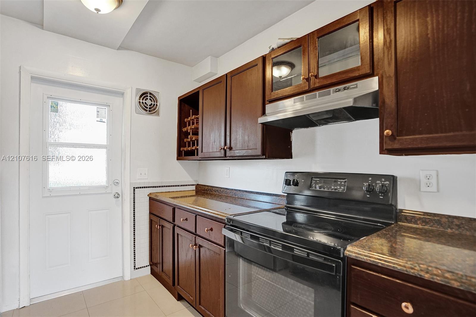 5420 NW 11th St # 108, Plantation FL 33313