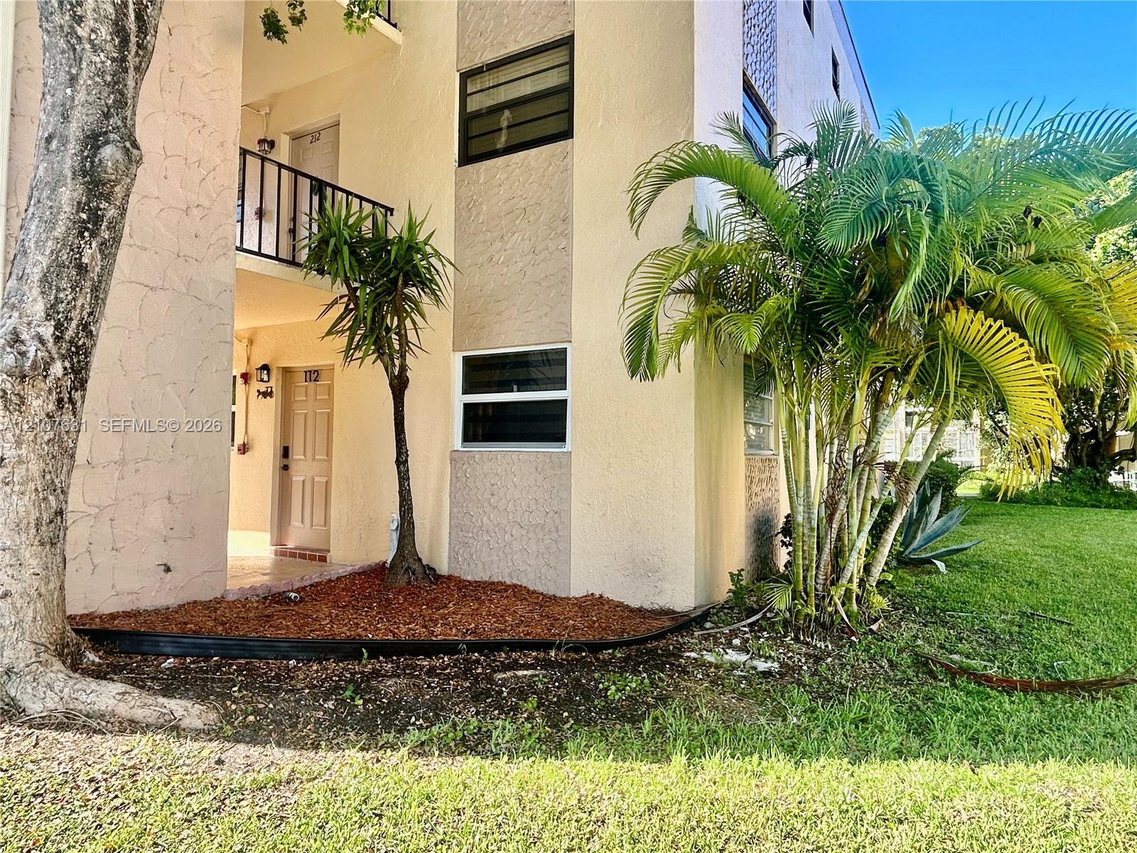 151 Berkley Rd # 112, Hollywood FL 33024 photo 3