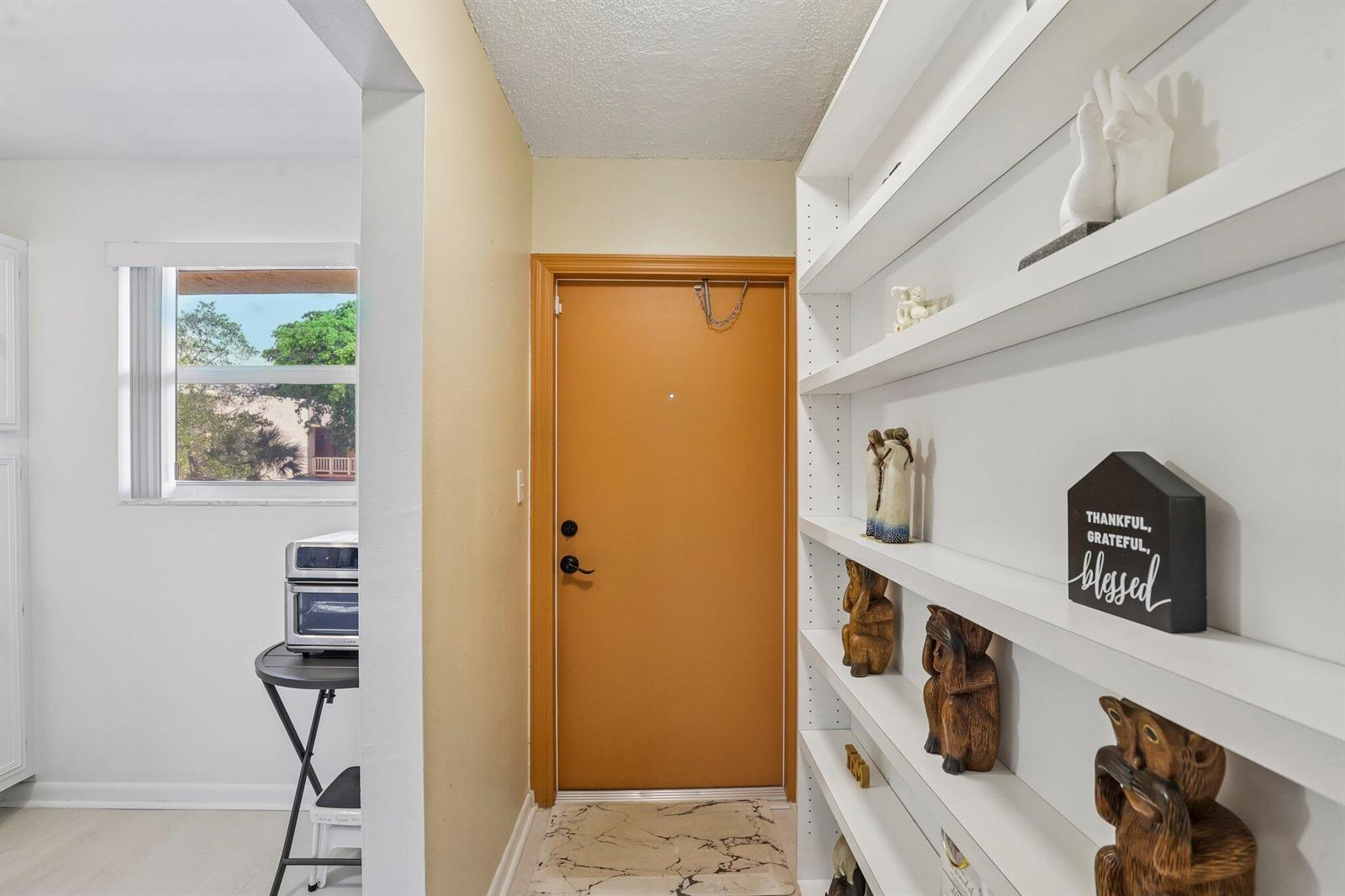 8400 LAGOS DE CAMPO Boulevard # 303, Tamarac FL 33321 photo 3