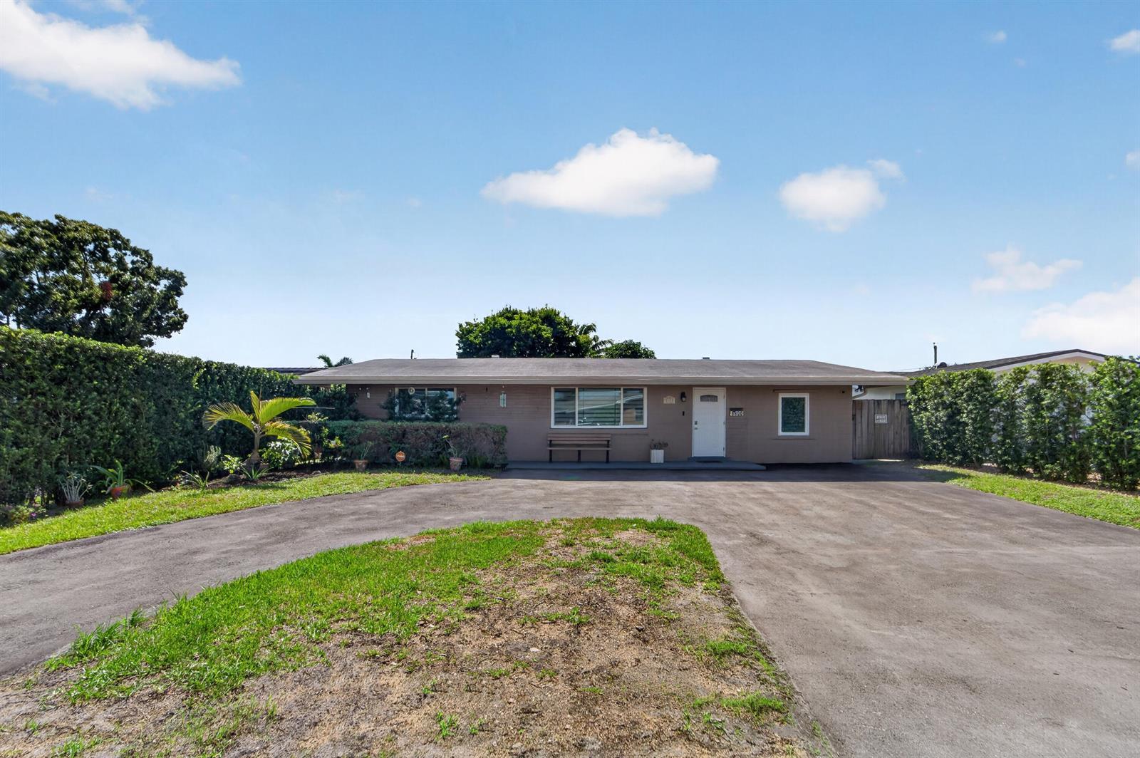 8800 NW 15TH Street, Pembroke Pines FL 33024 photo 3