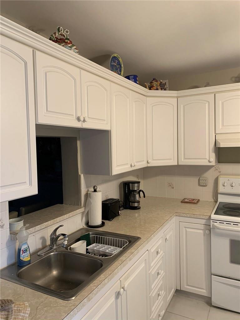 2305 LUCAYA Lane # L4, Coconut Creek FL 33066 photo 3