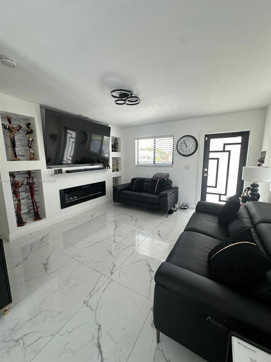 11260 SW 203rd St # 1, Miami FL 33189 photo 2