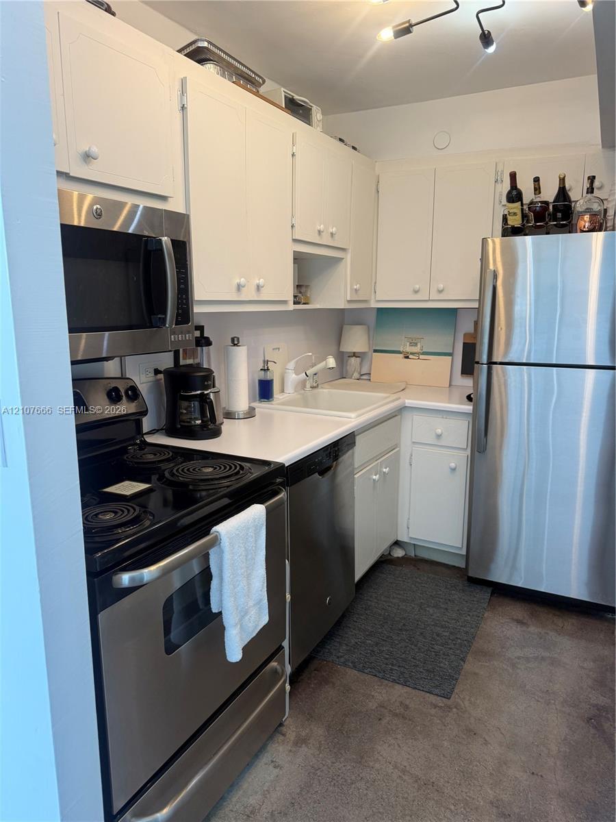 1881 Washington Ave # 10C, Miami Beach FL 33139 photo 2