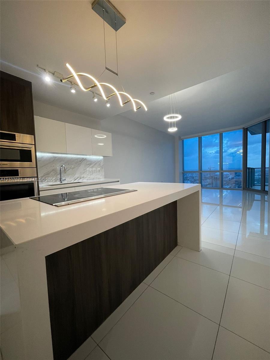 851 NE 1st Ave # 4306, Miami FL 33132 photo 3