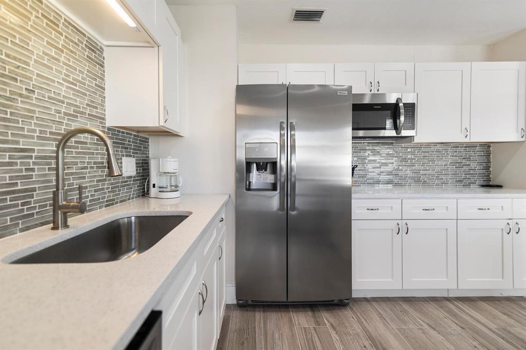 2501 NE 12TH Street, Pompano Beach FL 33062 photo 2