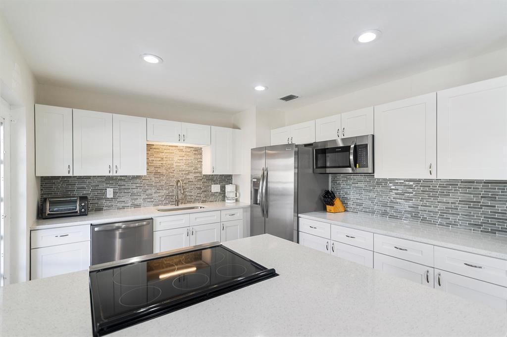 2501 NE 12TH Street, Pompano Beach FL 33062 photo 4