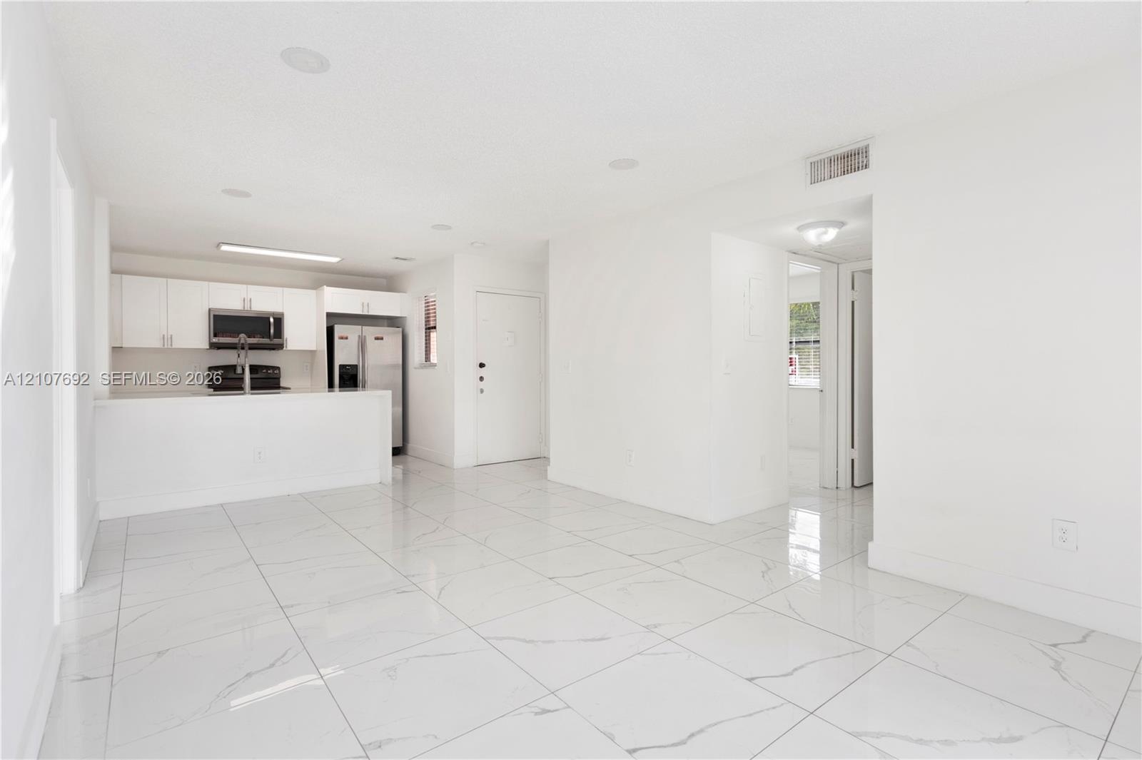 6580 W 27th Ct # 21, Hialeah FL 33016 photo 4