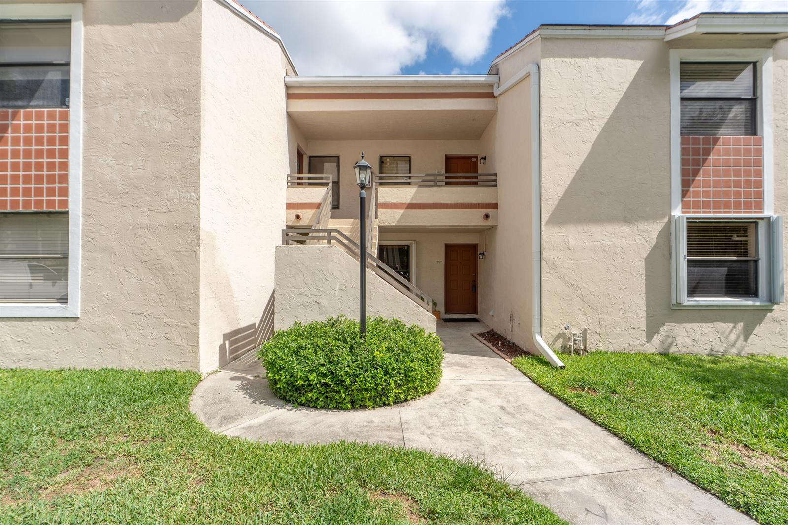 9819 NW 3RD Court # 3, Plantation FL 33324