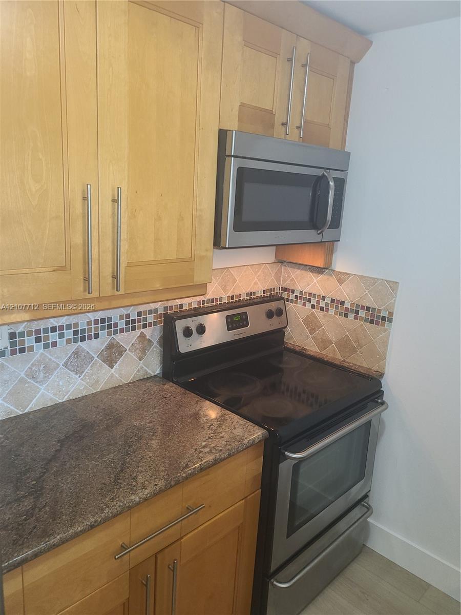 9405 W Flagler St # D308, Miami FL 33174 photo 3
