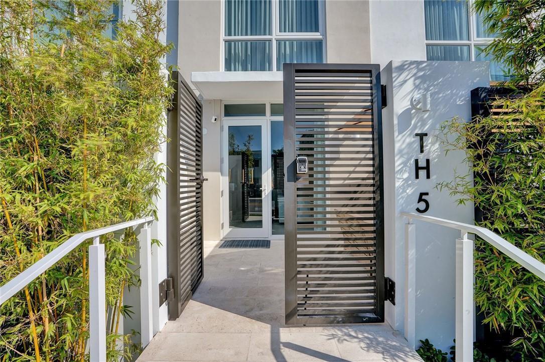 401 N BIRCH Road, Fort Lauderdale FL 33304 photo 4