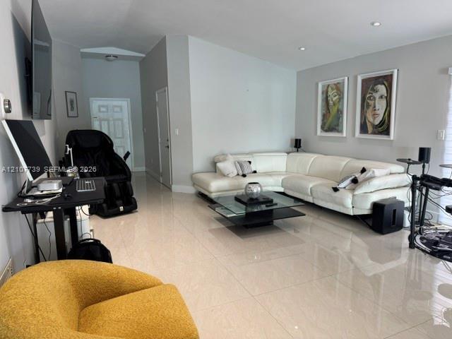 16284 SW 100th Ter, Miami FL 33196 photo 2
