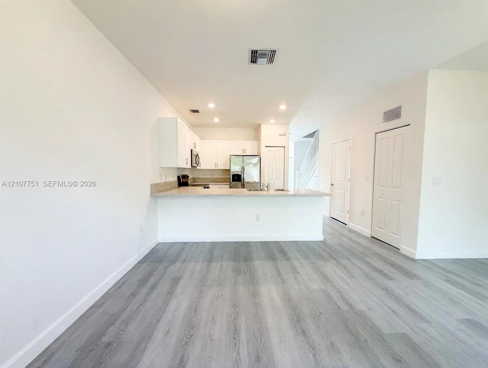 713 NE 208th Ter, Miami FL 33179 photo 4