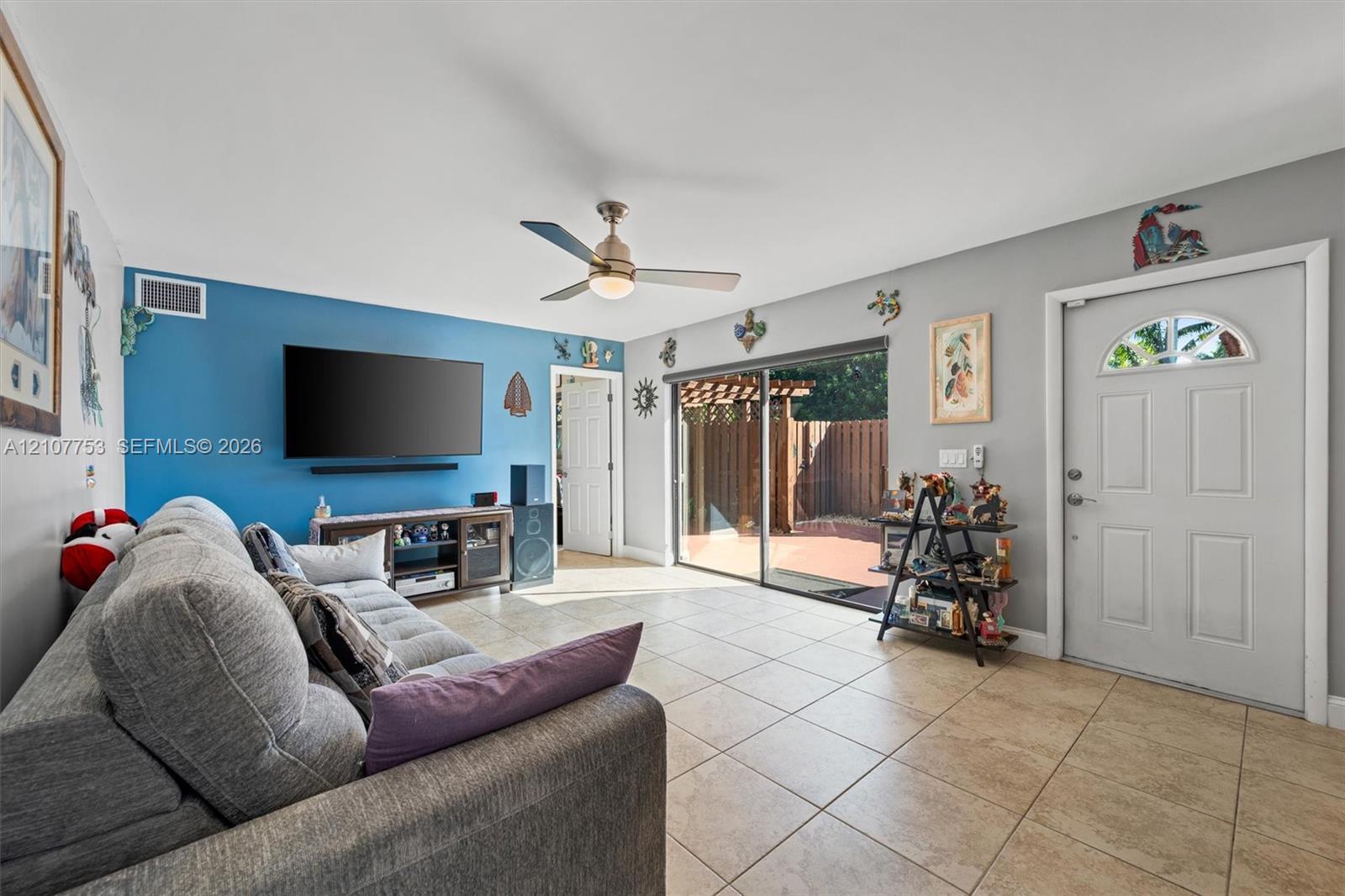 920 SW 118th Ter, Davie FL 33325 photo 4
