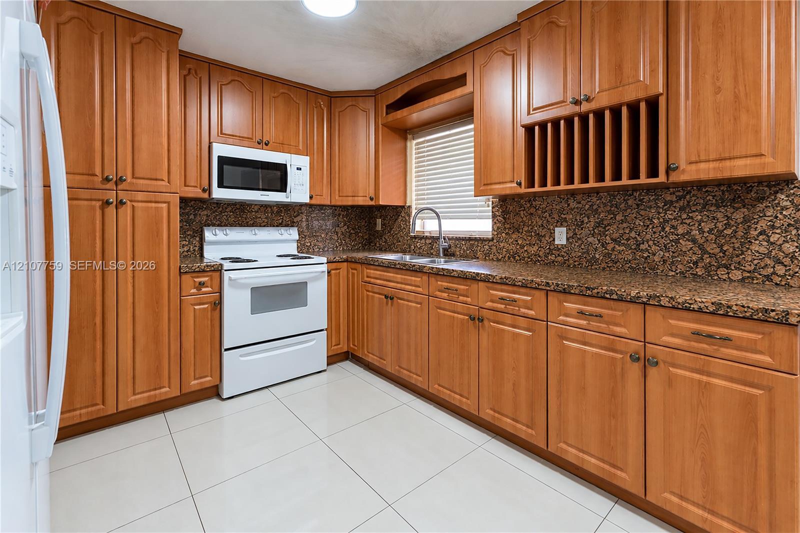 20 SW 115th Ave, Sweetwater FL 33174 photo 4