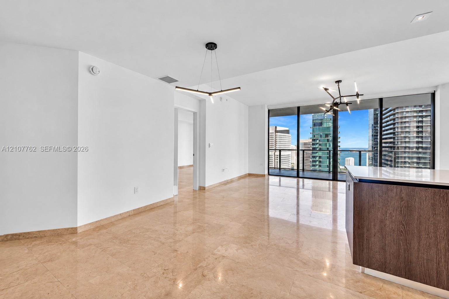 88 SW 7th St # 3401, Miami FL 33130 photo 5