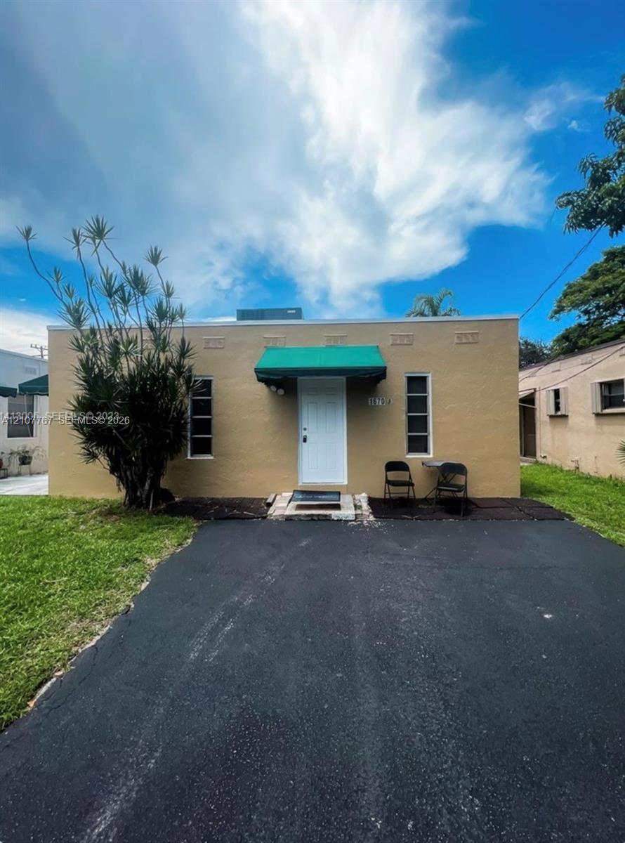 1670 Harding St # b, Hollywood FL 33020