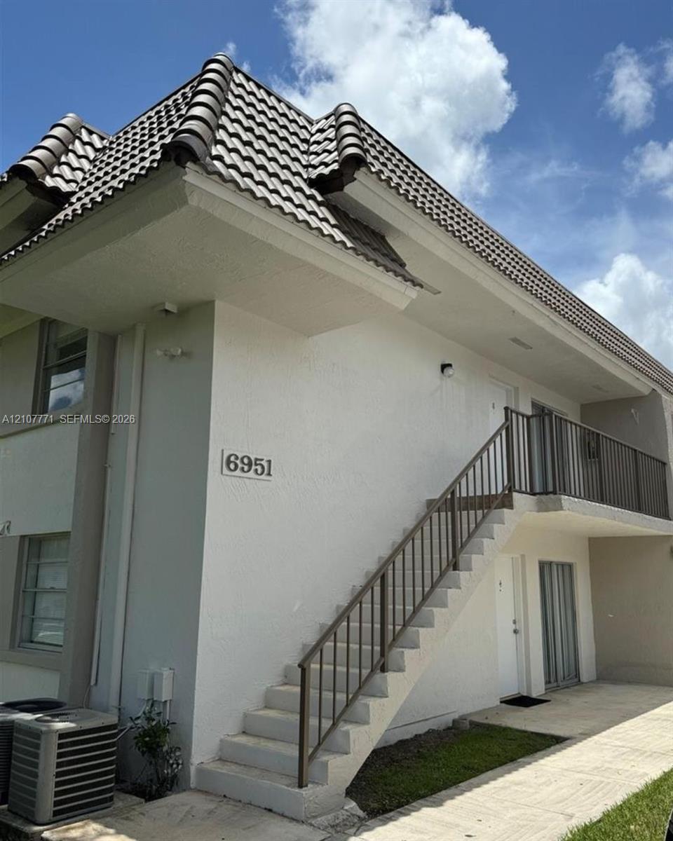6951 SW 129th Ave # 8, Miami FL 33183