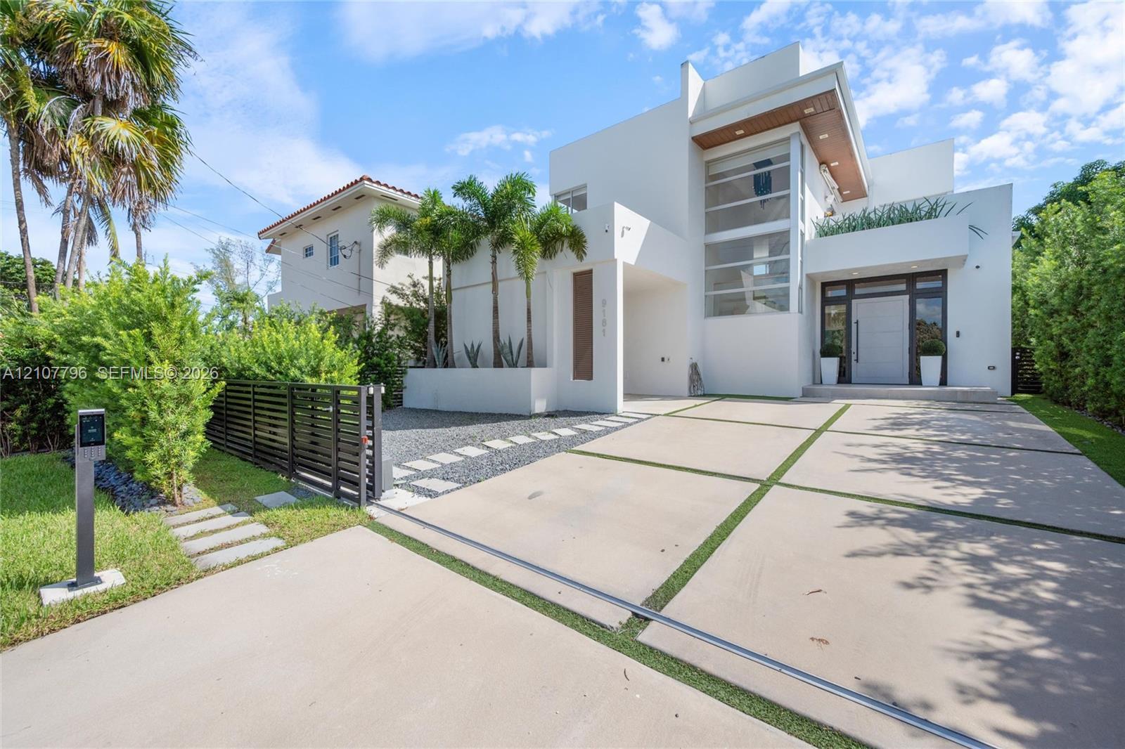 9181 Carlyle Ave, Surfside FL 33154