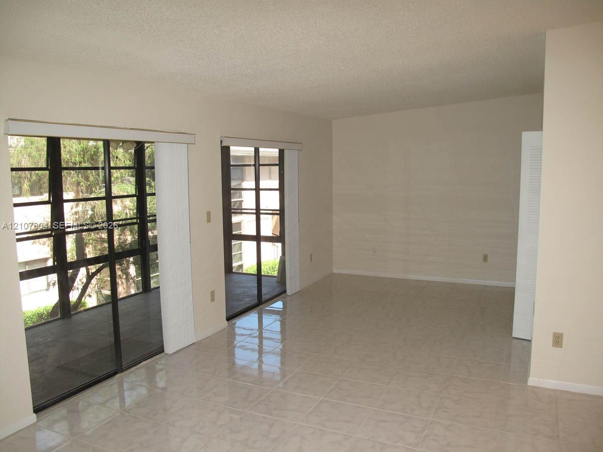 9940 S Belfort Cir # 203, Tamarac FL 33321 photo 4