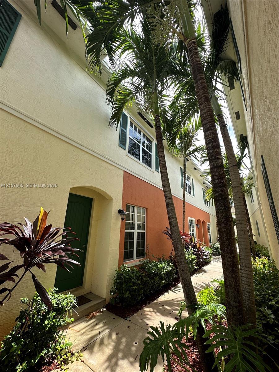 155 SW 7th Ct # 155, Pompano Beach FL 33060 photo 2
