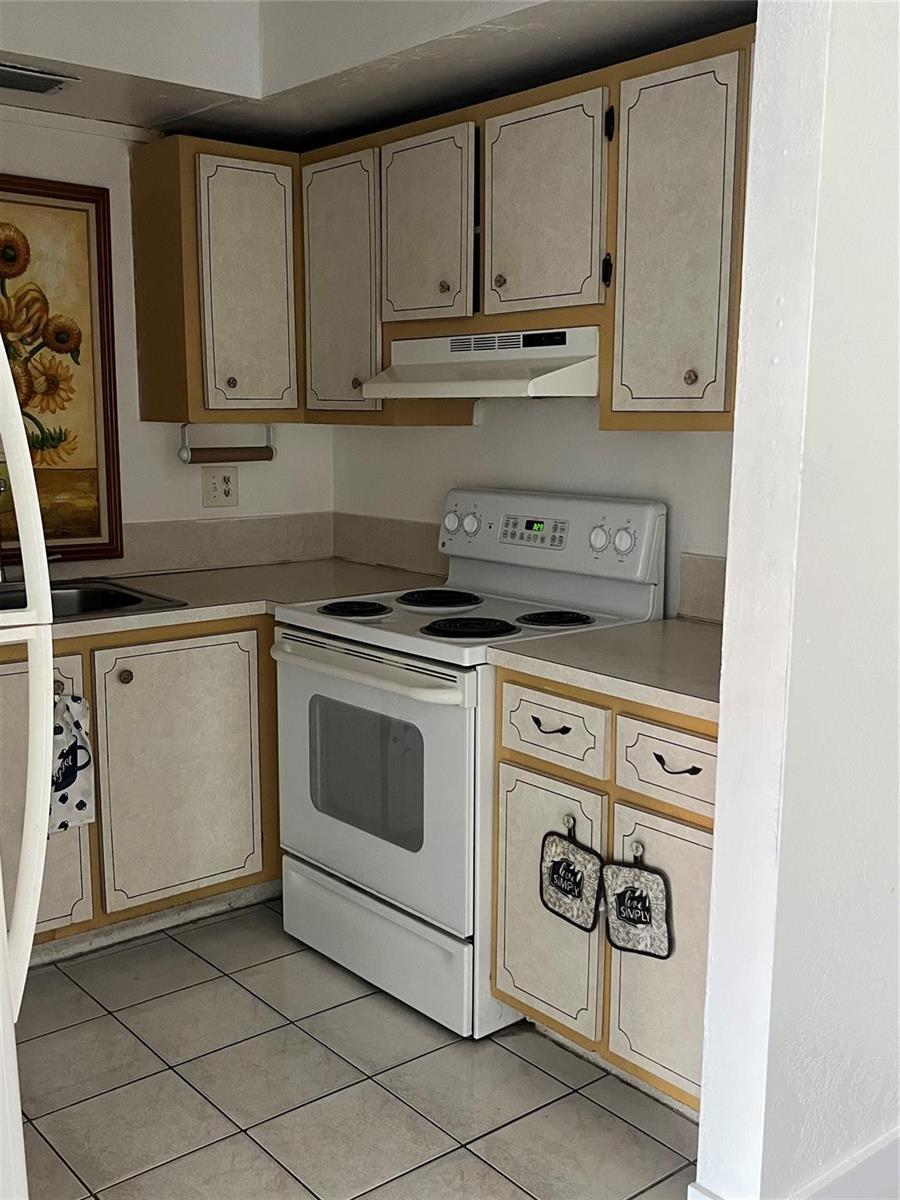 6070 W 19 Avenue # 207, Hialeah FL 33012 photo 3