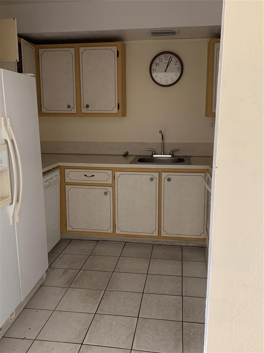 6070 W 19 Avenue # 207, Hialeah FL 33012 photo 4
