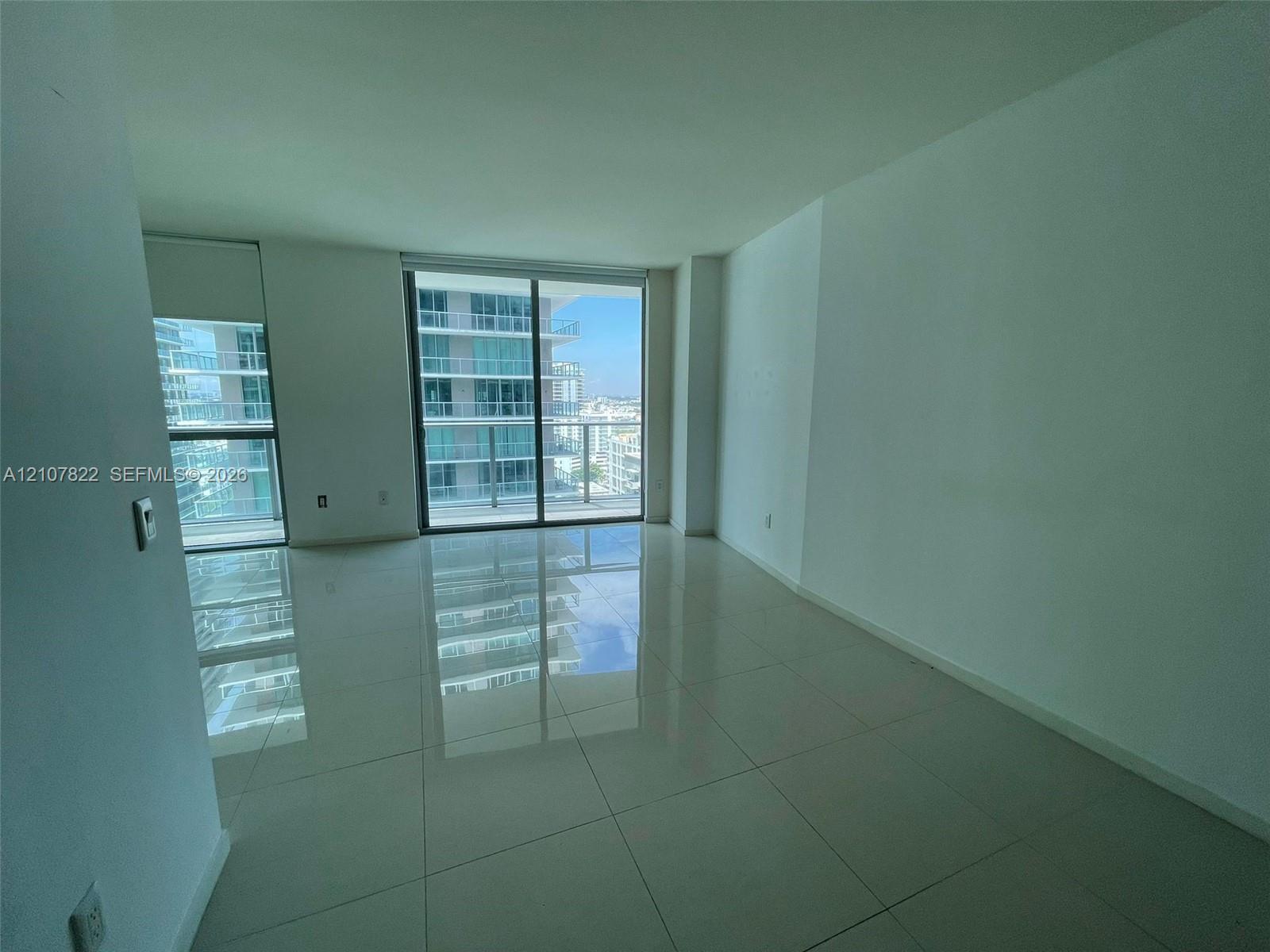 1100 S Miami Ave # 1806, Miami FL 33130 photo 2