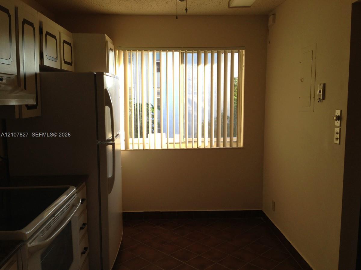 3581 Inverrary Dr # 309, Lauderhill FL 33319 photo 3