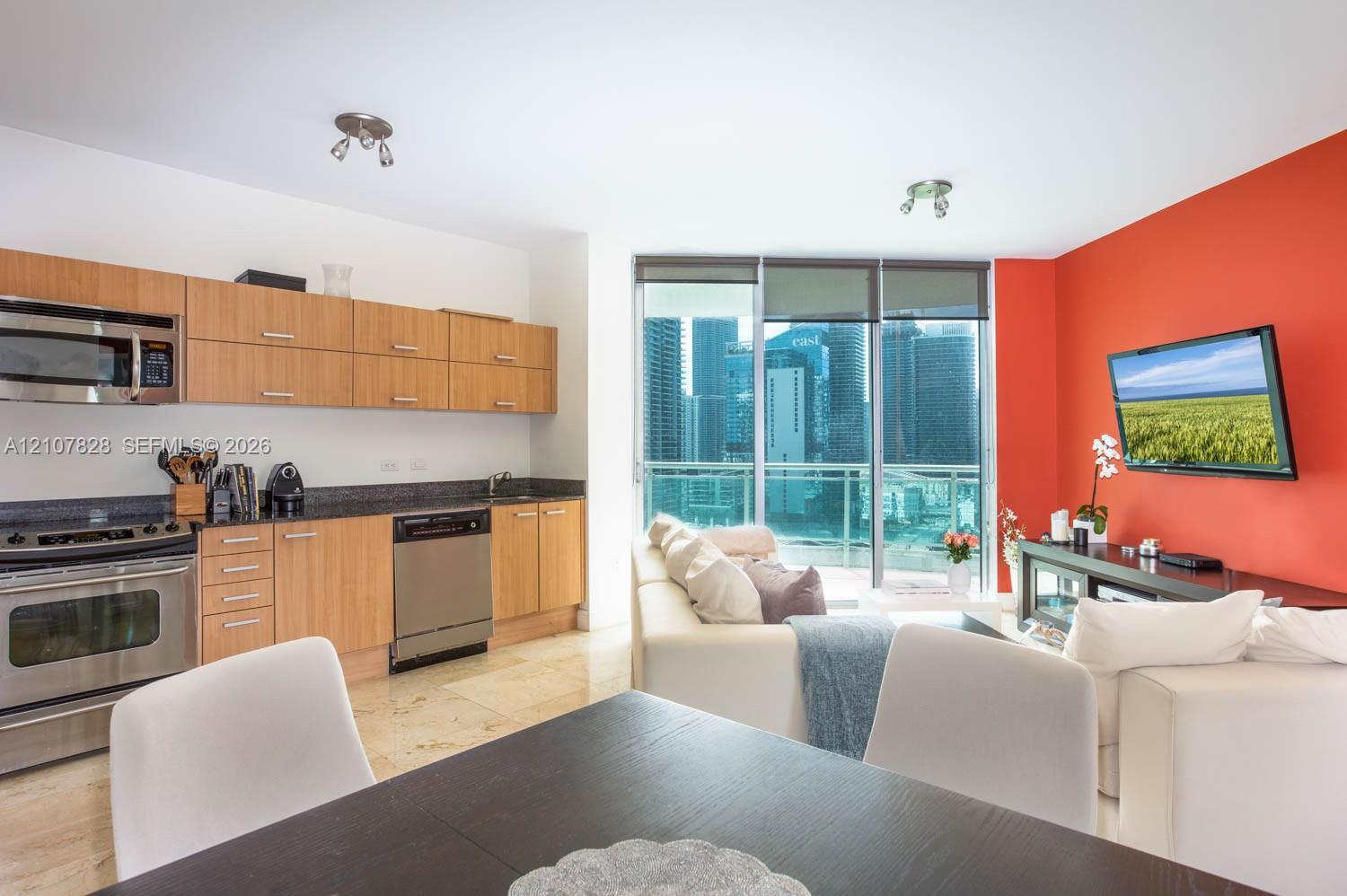 350 S Miami Ave # 3014, Miami FL 33130 photo 3