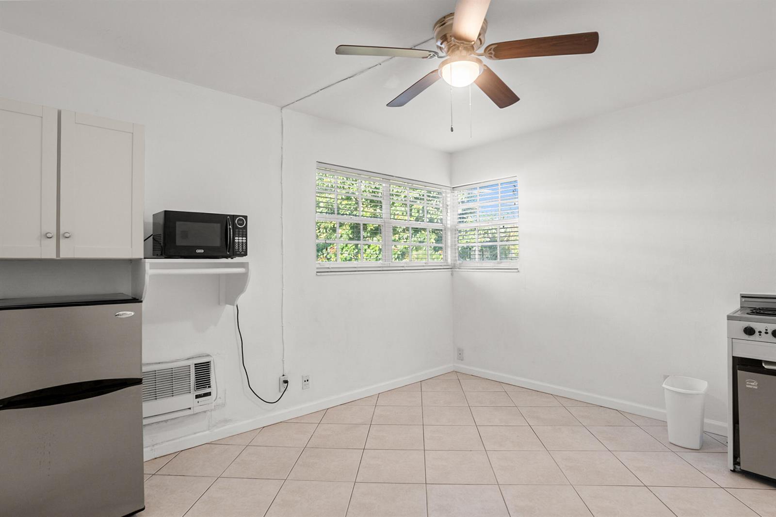 756 SE 19TH Avenue # 4, Deerfield Beach FL 33441 photo 4