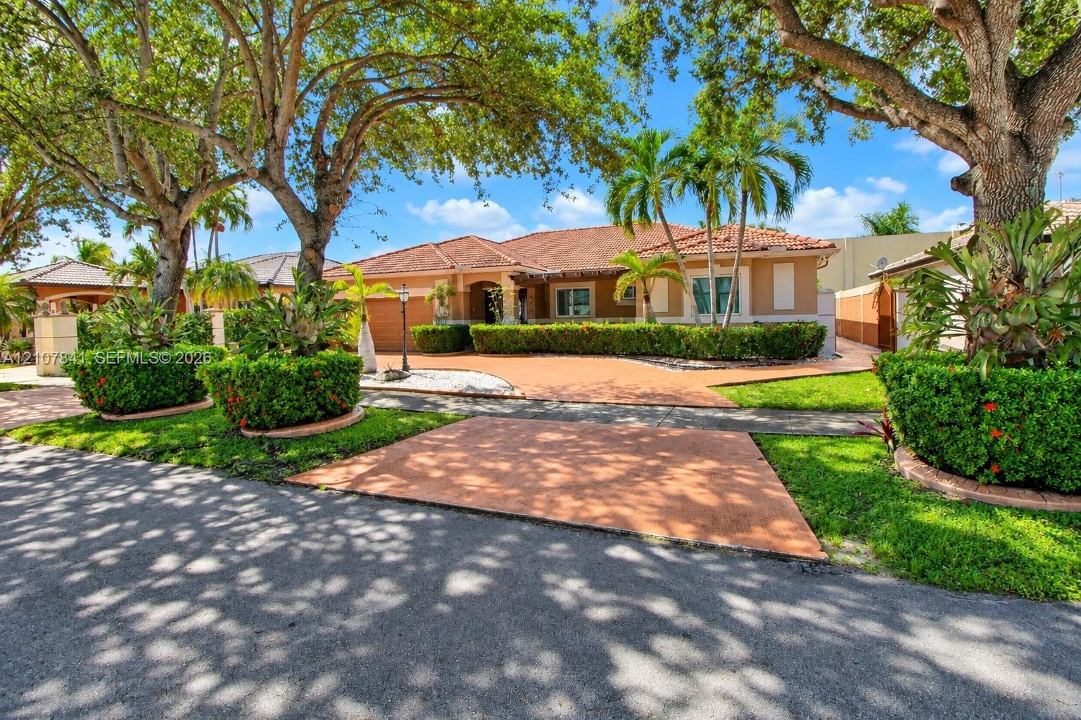 16240 NW 91st Ct, Miami Lakes FL 33018 photo 3