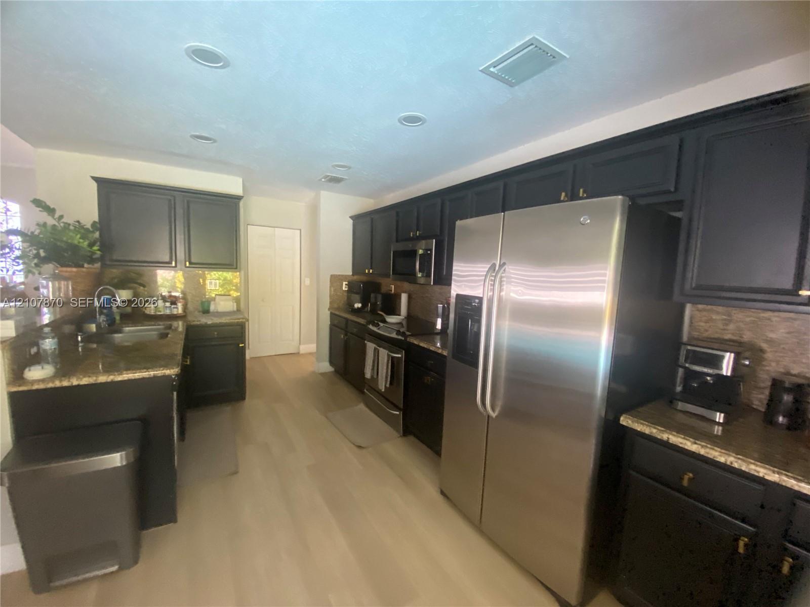 5344 NW 111th Ct, Doral FL 33178 photo 4