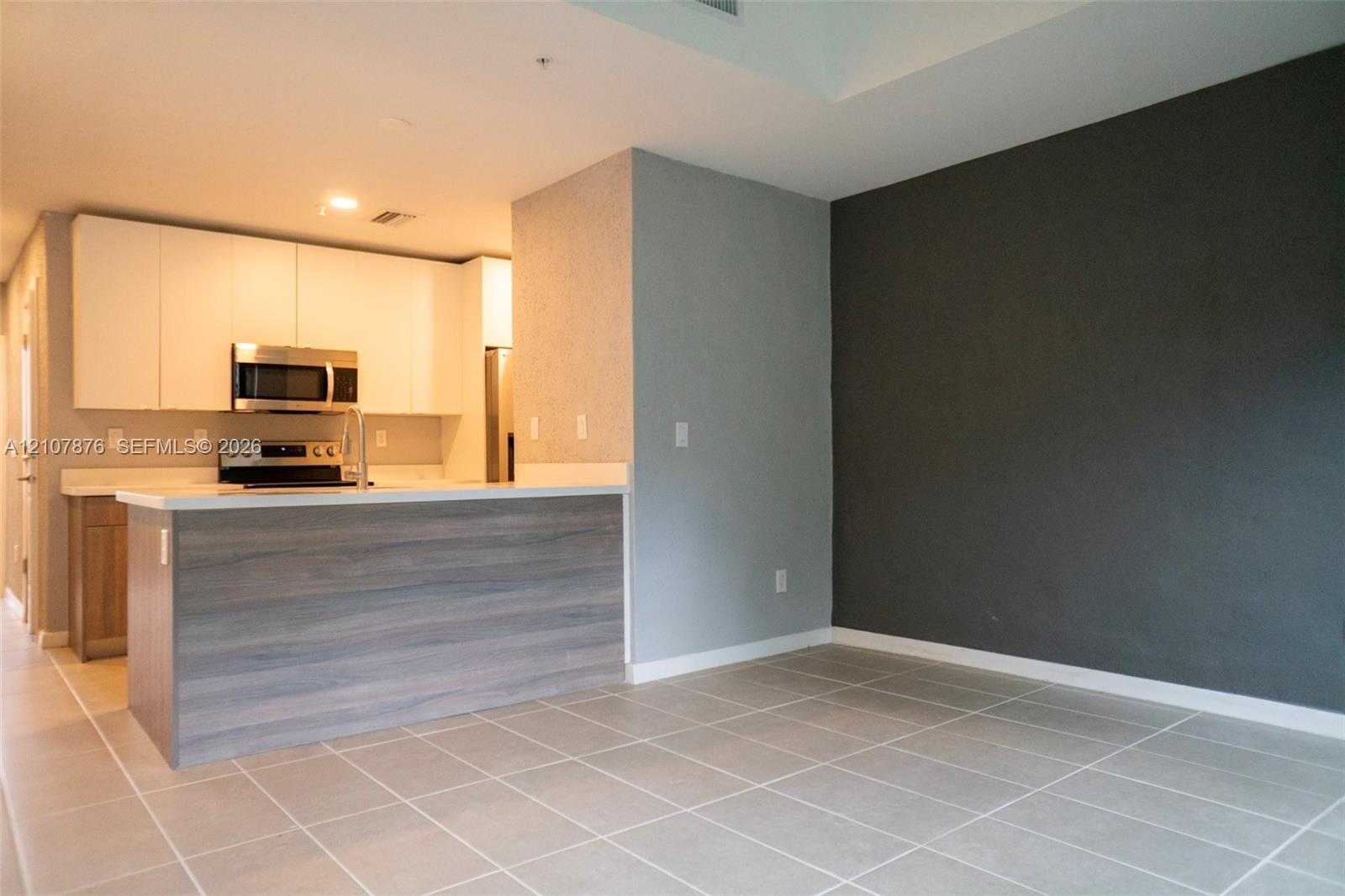 2526 Pierce St # 8, Hollywood FL 33020 photo 3
