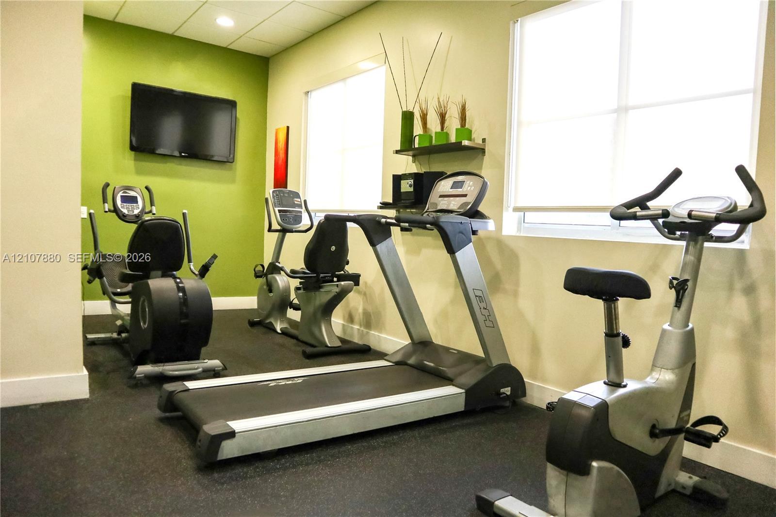 1401 W Flagler St # 906, Miami FL 33135 photo 4