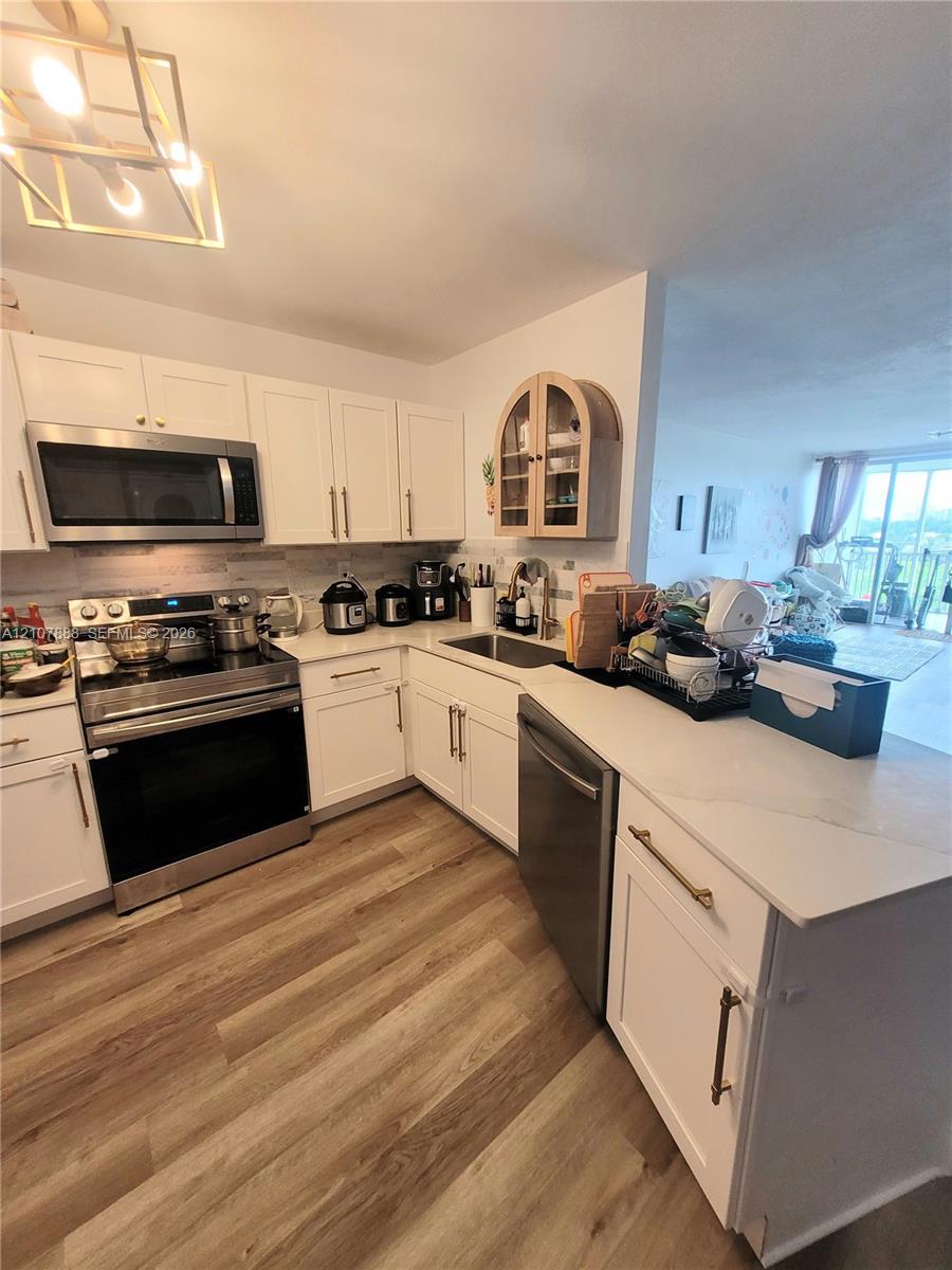 1780 NE 191st St # 2, Miami FL 33179 photo 5
