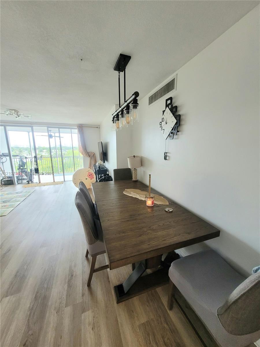 1780 NE 191st St # 2, Miami FL 33179 photo 4
