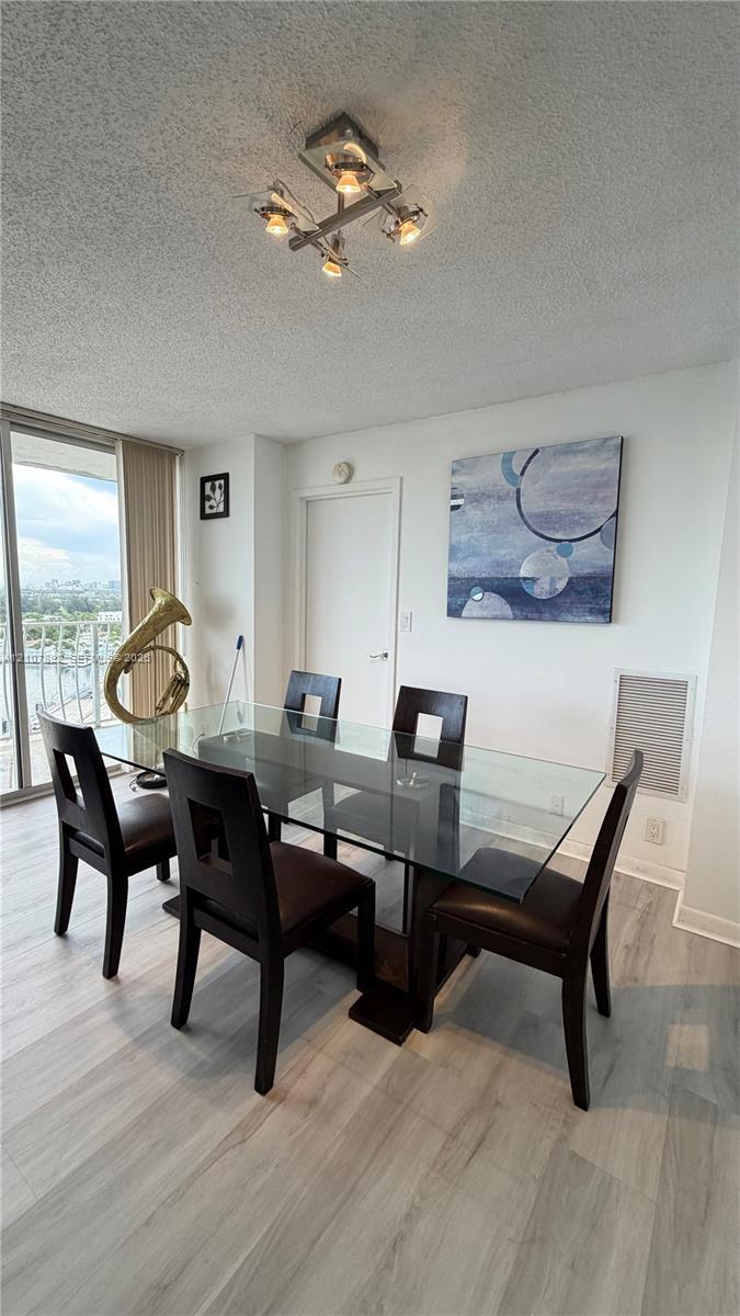 7601 E Treasure Dr # 2115, North Bay Village FL 33141 photo 3