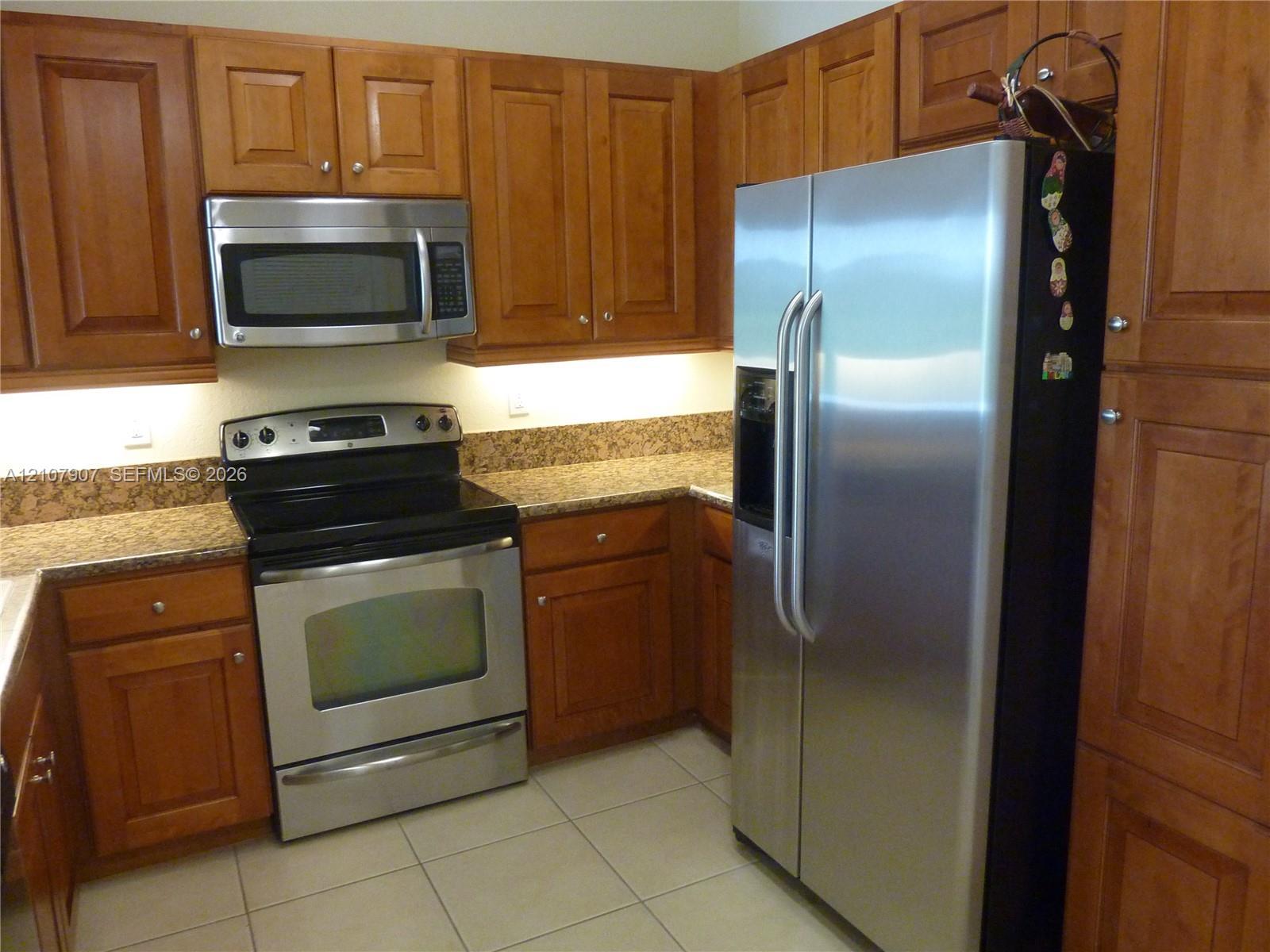 3500 Oaks Clubhouse Dr # 308, Pompano Beach FL 33069 photo 5
