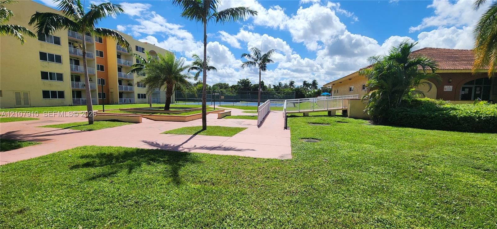 7000 NW 186th St # 324B, Hialeah FL 33015 photo 3