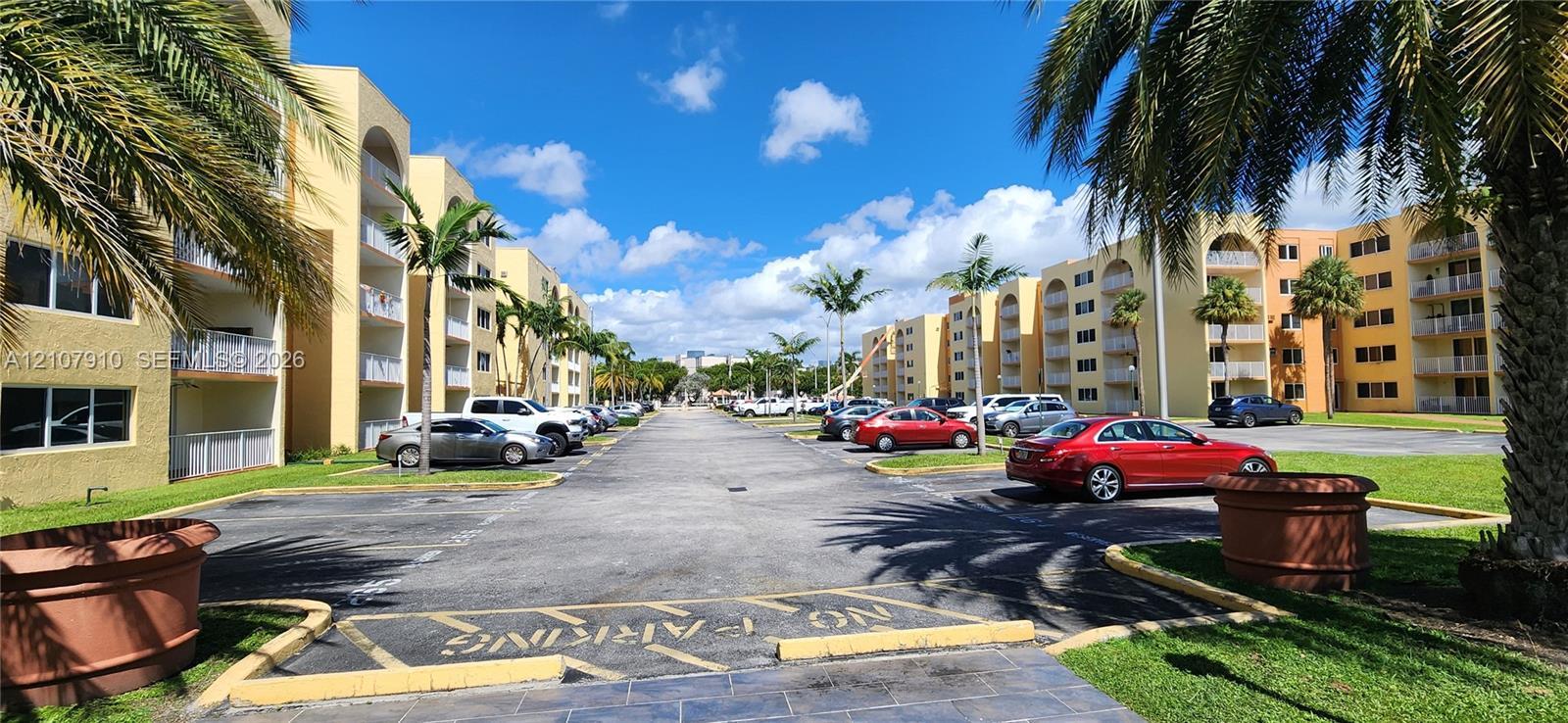 7000 NW 186th St # 324B, Hialeah FL 33015 photo 4