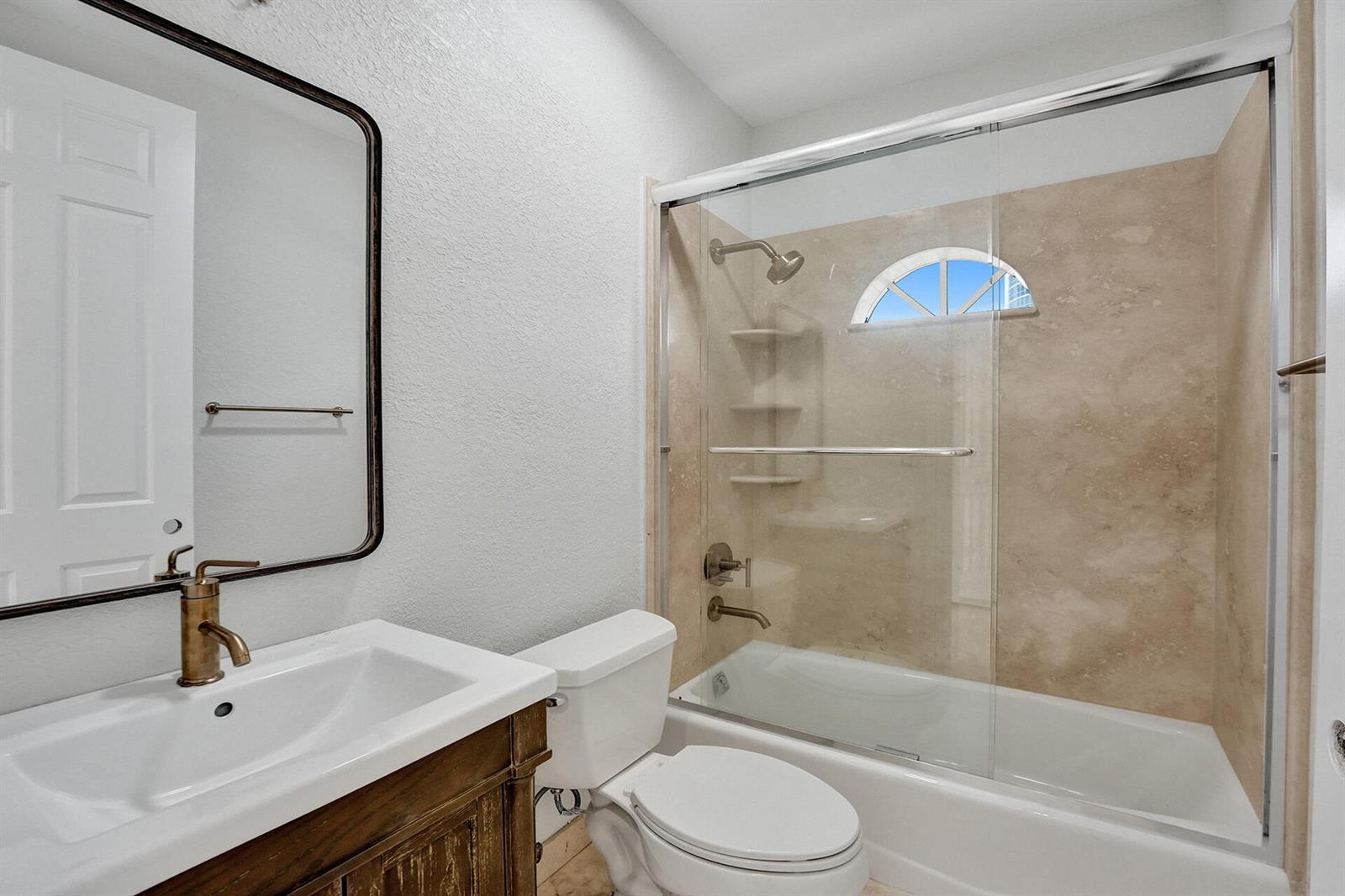 827 SE 2ND Court, Fort Lauderdale FL 33301