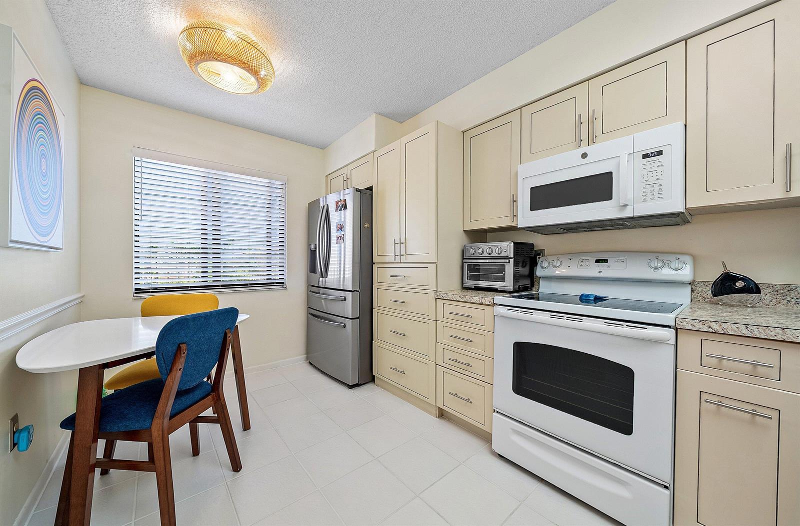 6065 POINTE REGAL Circle # 405, Delray Beach FL 33484 photo 5