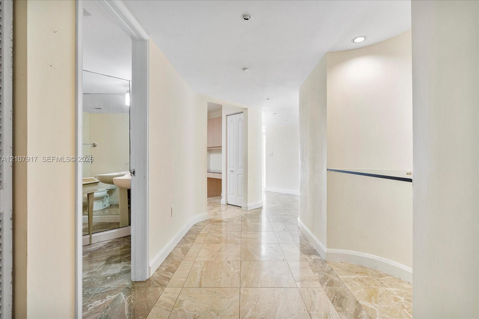 5757 Collins Ave # 2106, Miami Beach FL 33140 photo 3